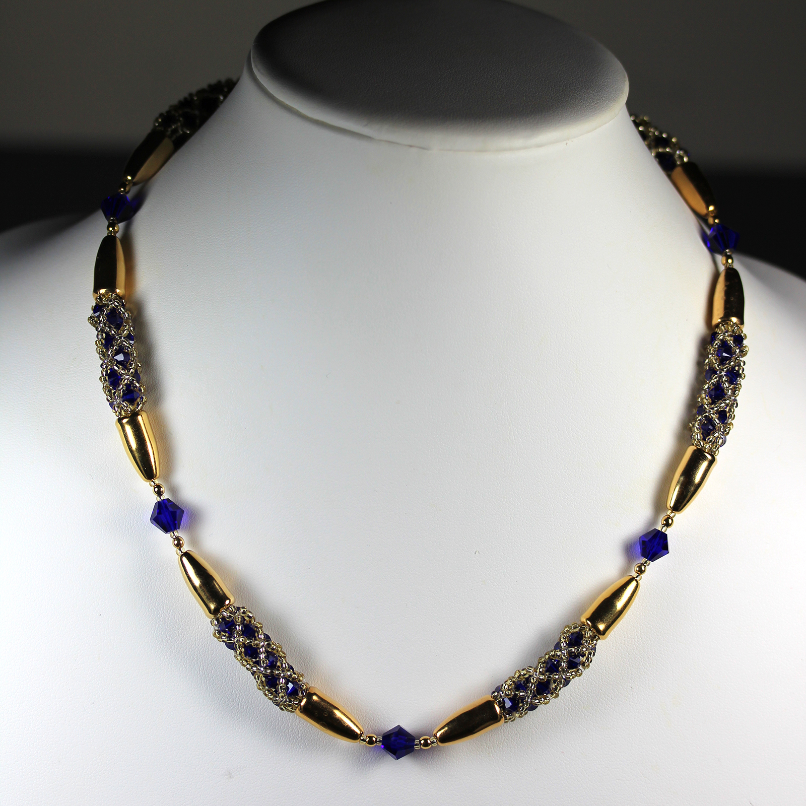Designer Jewelry - EncasedCrystalsNecklacePattern