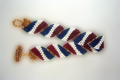 Designer Jewelry - Wavy Flag- France Bracelet Pattern